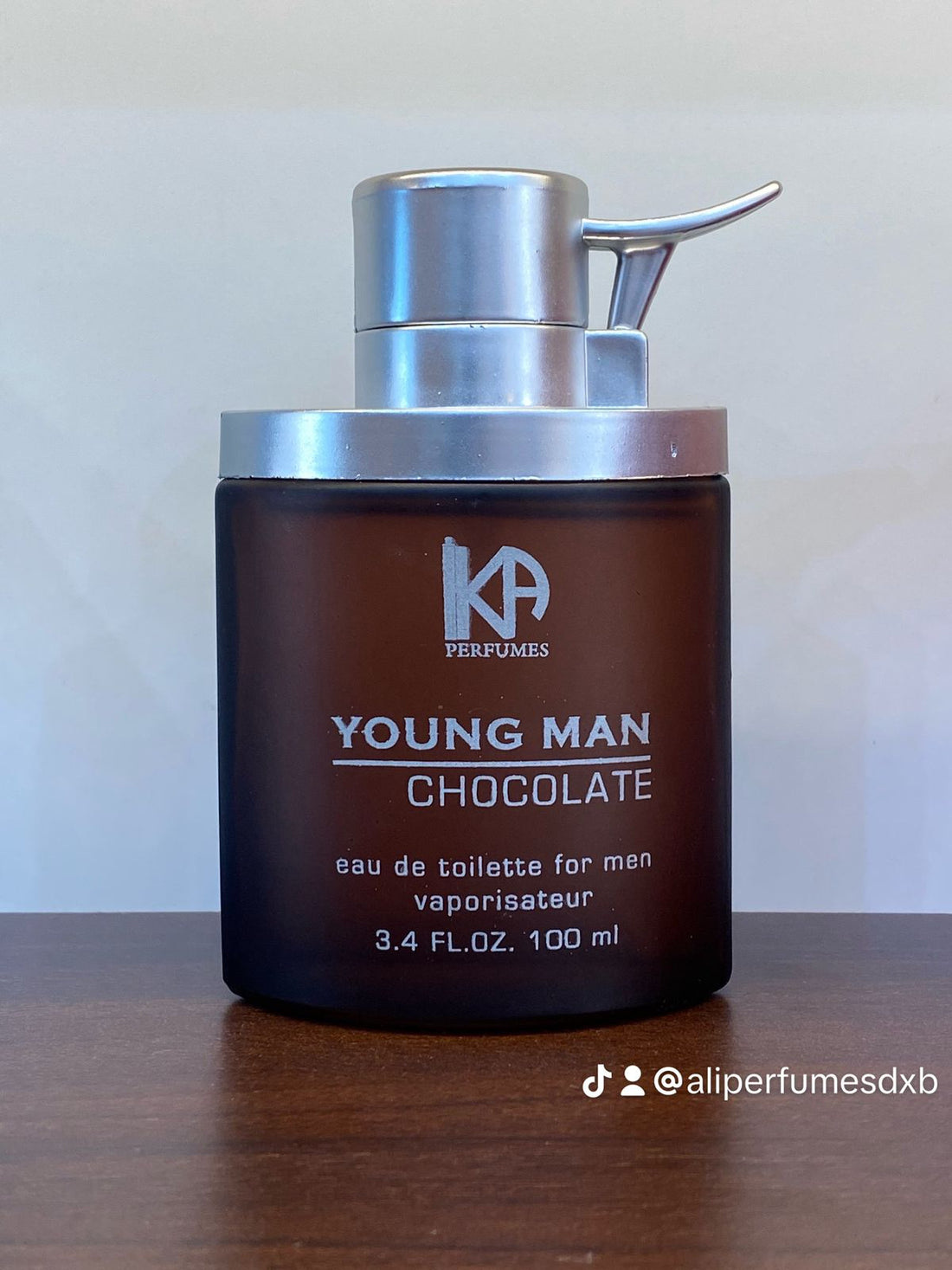 Young Man Chocolate Best Fragrance For Men | e100 ml | Eau De Toilette