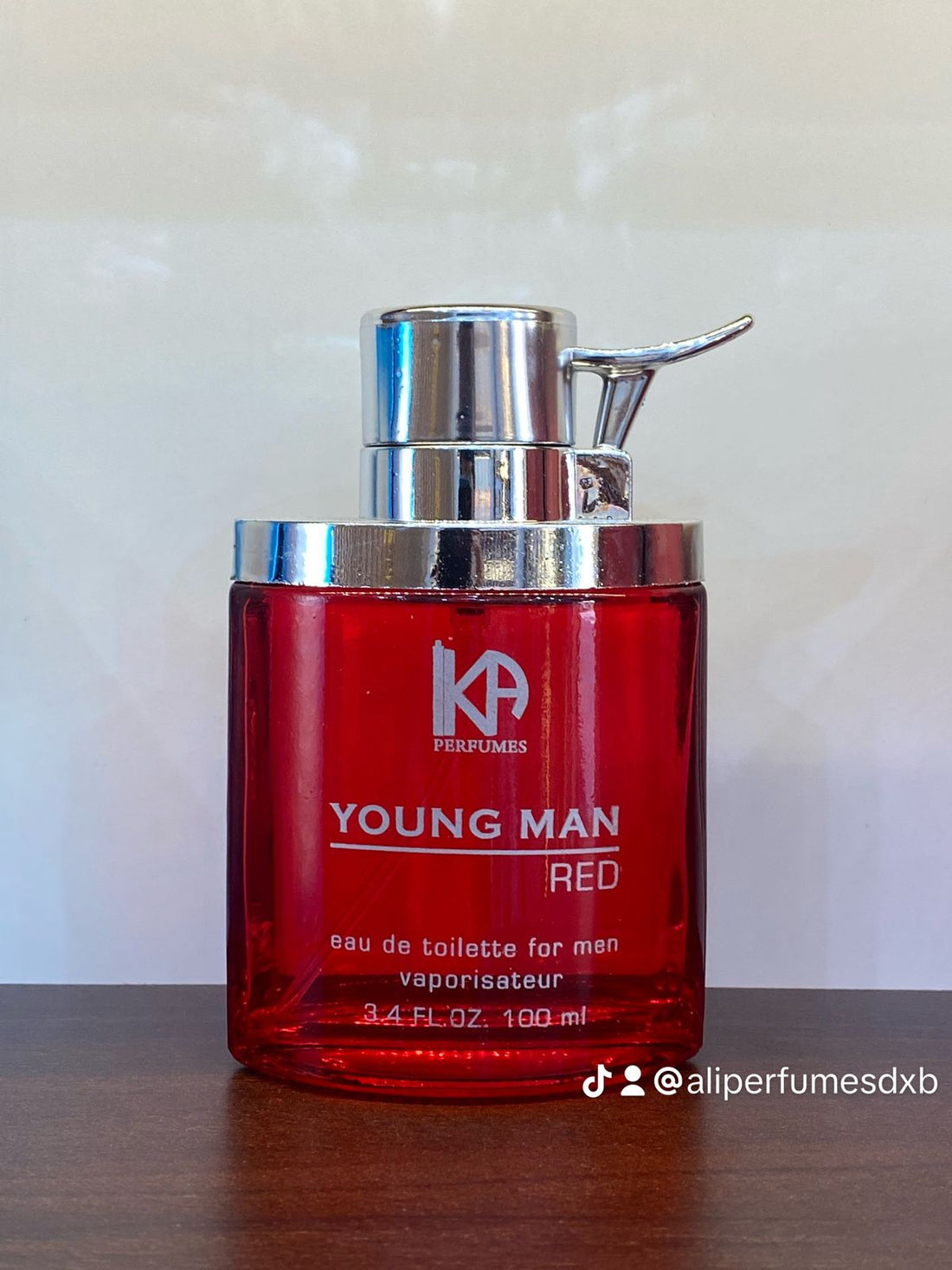 Young Man Red Best Fragrance For Men | e100 ml | Eau De Toilette